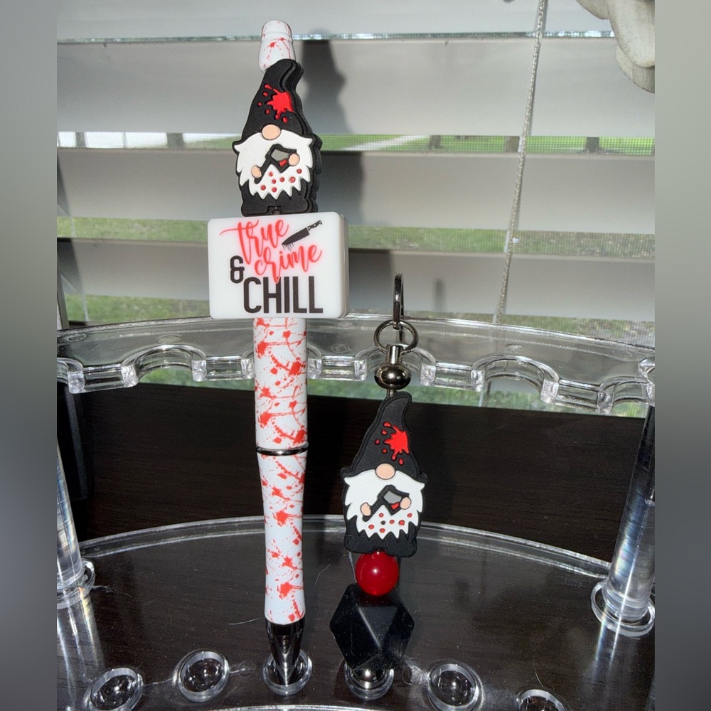 Gnome Themed Pen and Keychain Set